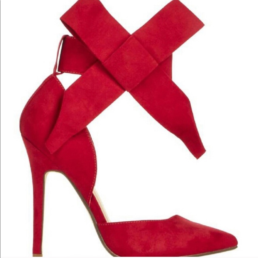 Red Bow Heels